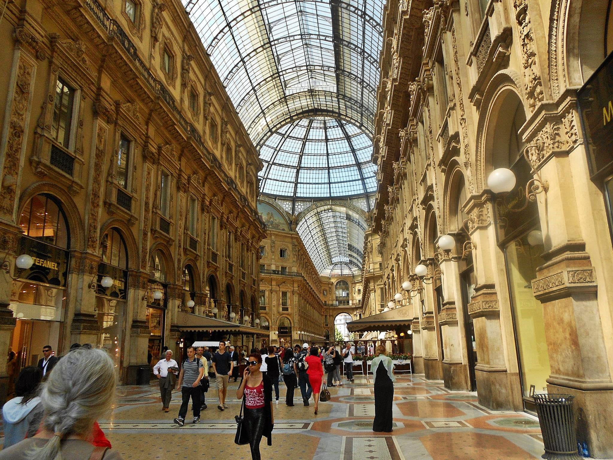 Galleria Vittorio Emanuele is a stunning shop cum eat gallery in Milan