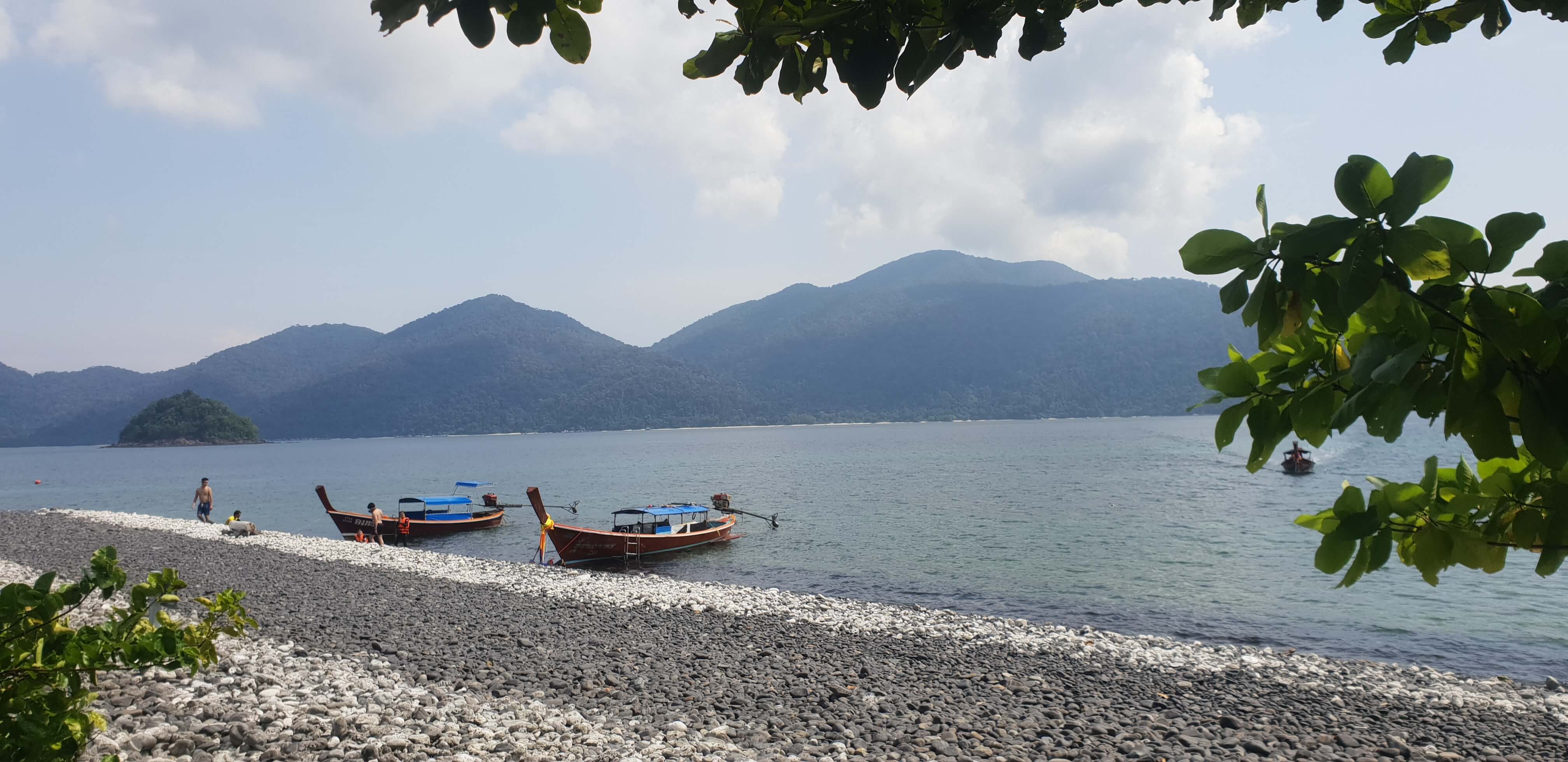 The pebble beach at Ko Hin-Ngam island