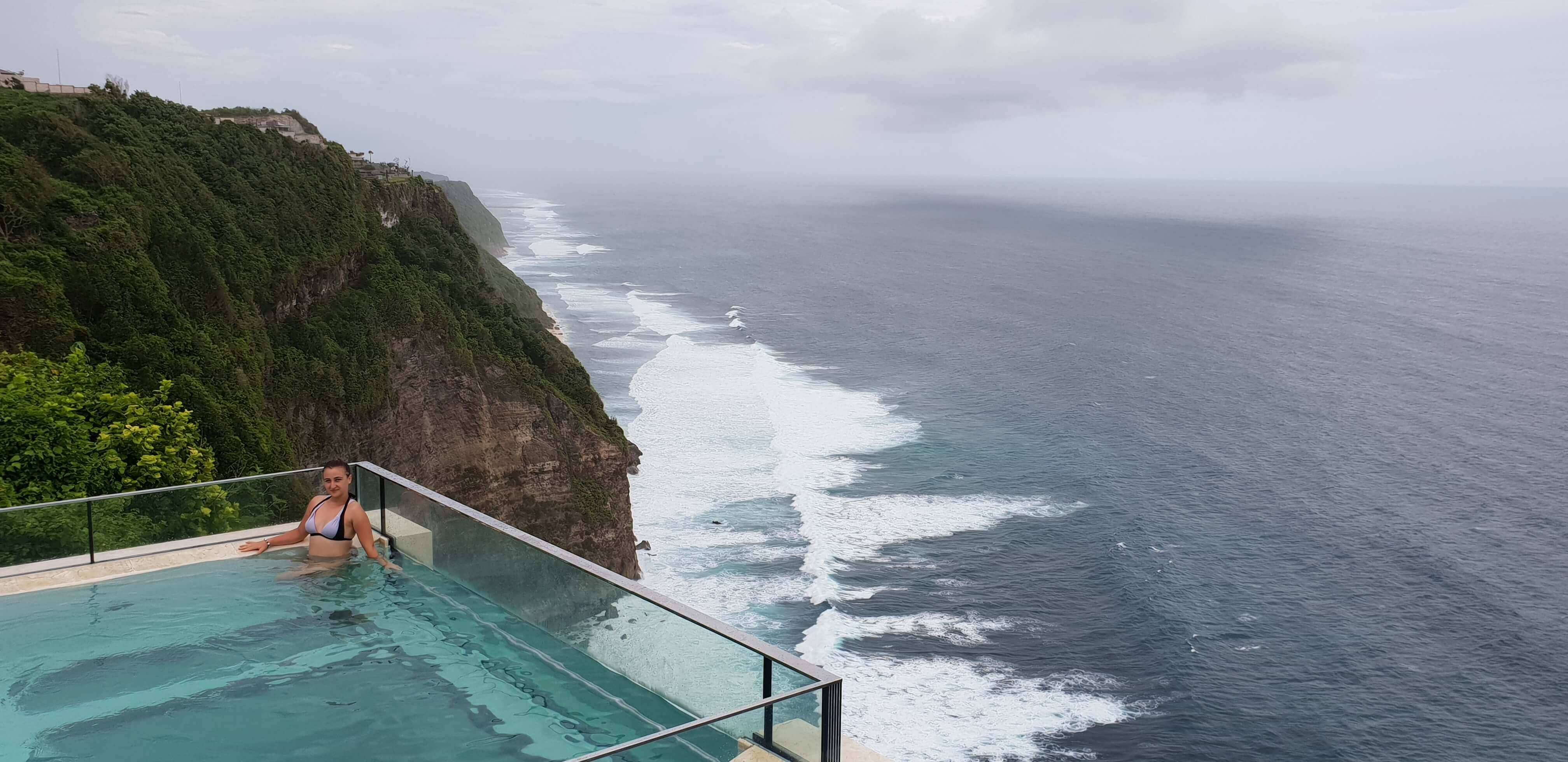 Oneeighty clifftop club is hands down the best beach club not just in Uluwatu but in Bali