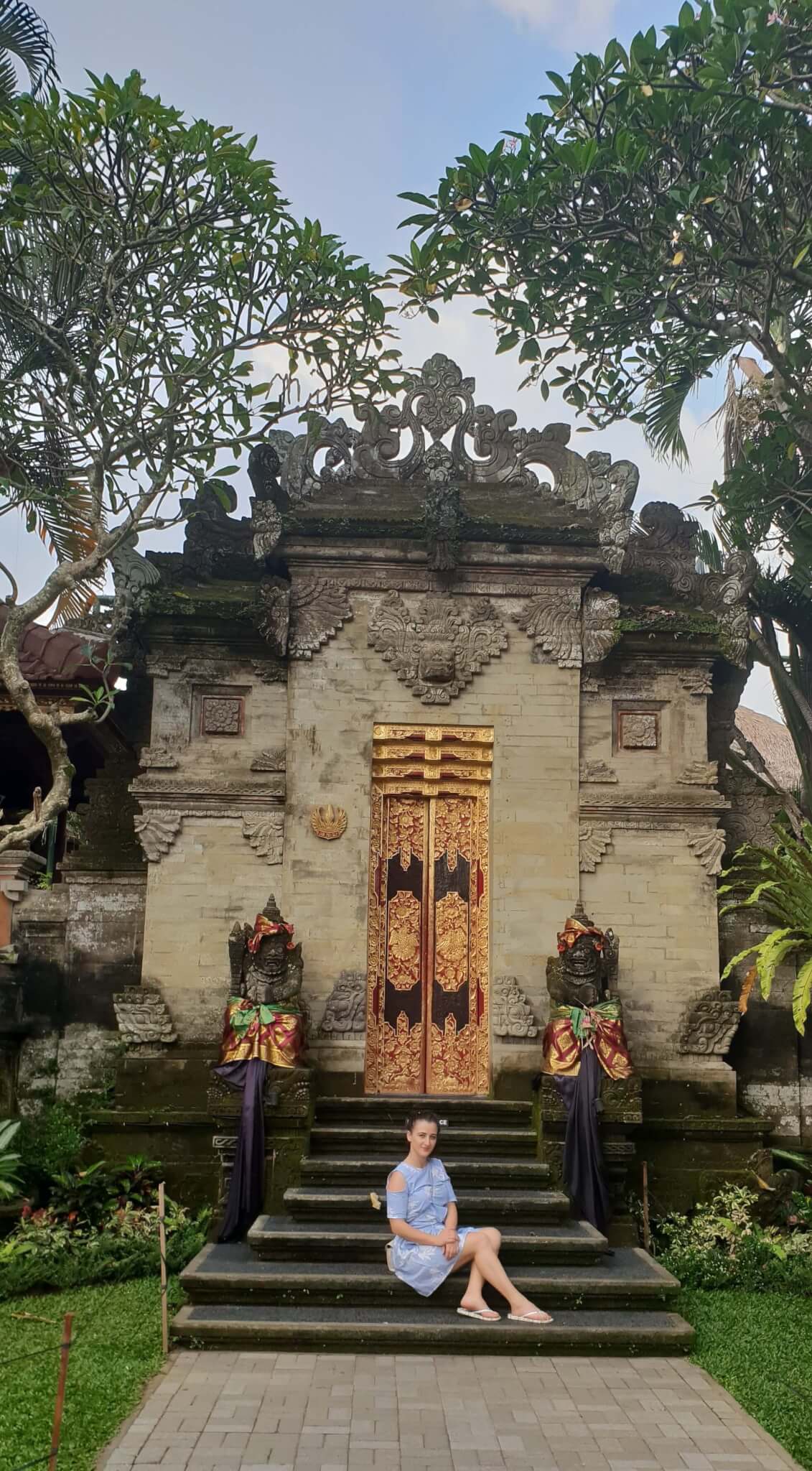 The Ubud Royal Palace is an extremely instagrammable location