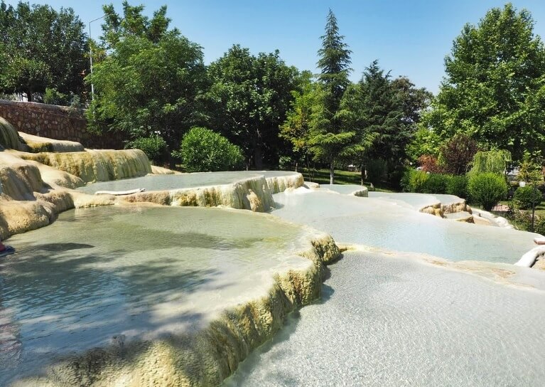 Karahayit Red Springs is a non-touristy stop in the Pamukkale tour
