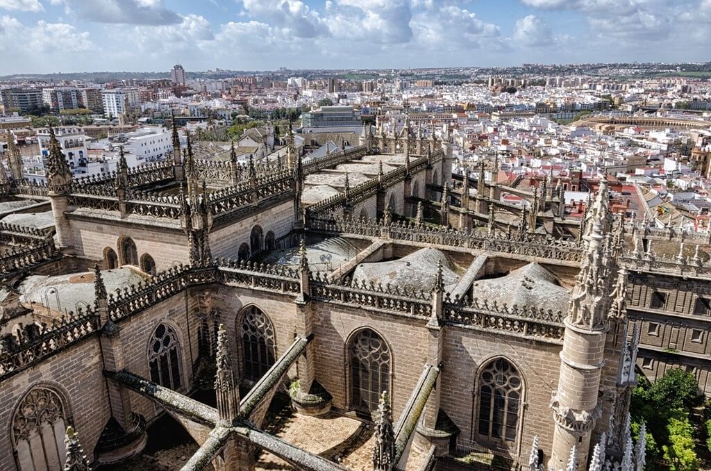 Stunning panoramic view of Seville city from the Seville Cathedral Rooftop tour