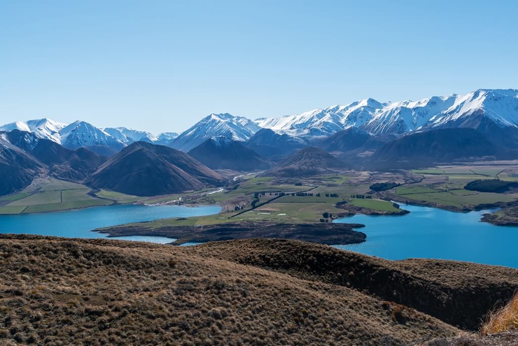 At the summit of the Peak Hill Hike hikers get stunning views of Lake Coleridge and the Southern Alps