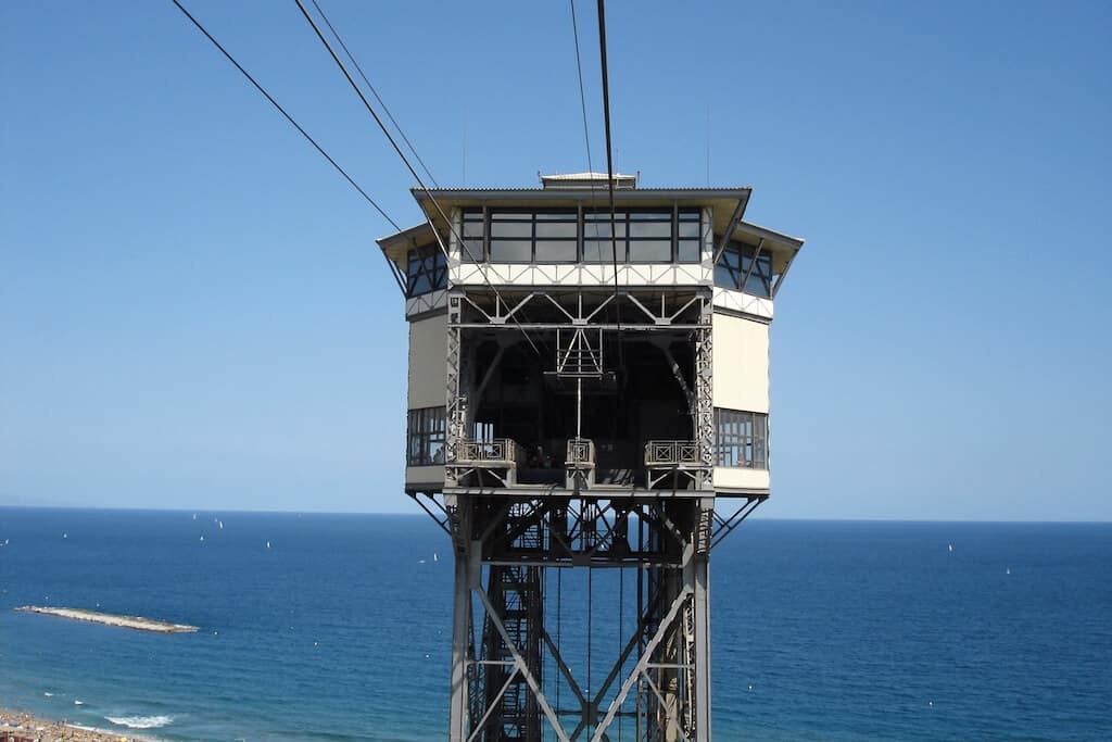 Barcelona Cable Car ride helps you experience the most incredible views of Barcelona from the highest point in the city