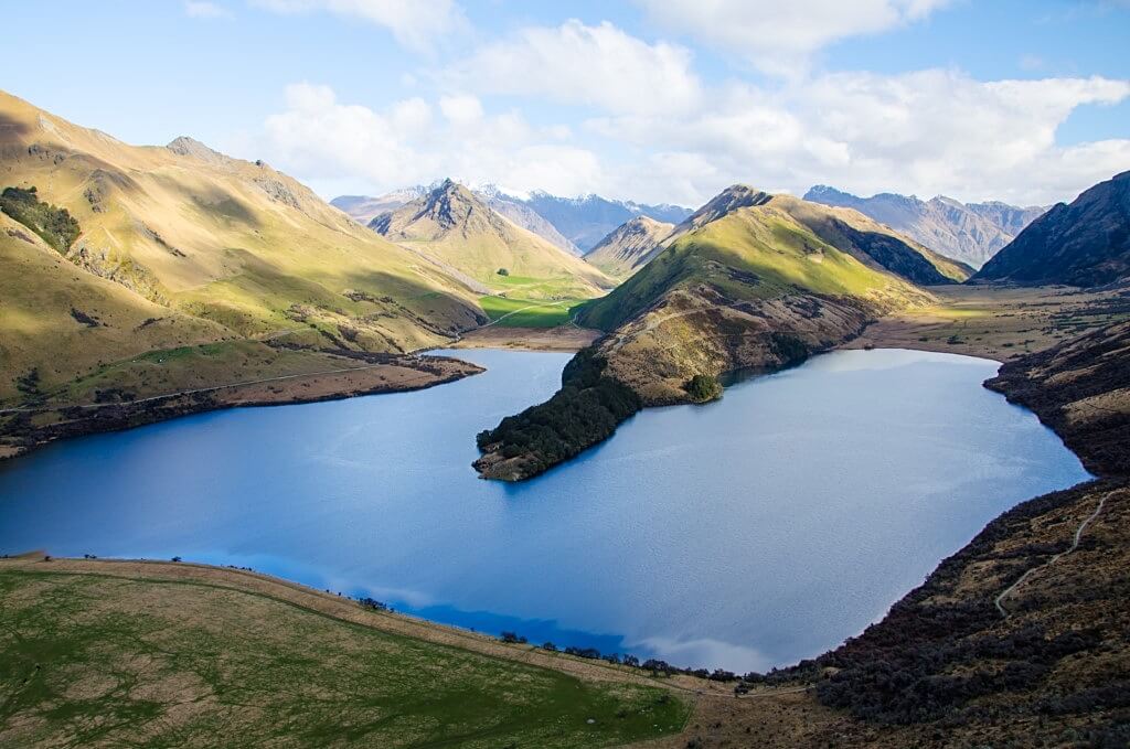 Moke Lake Loop Track in Otago is one of the most picturesque hikes in New Zealand South Island