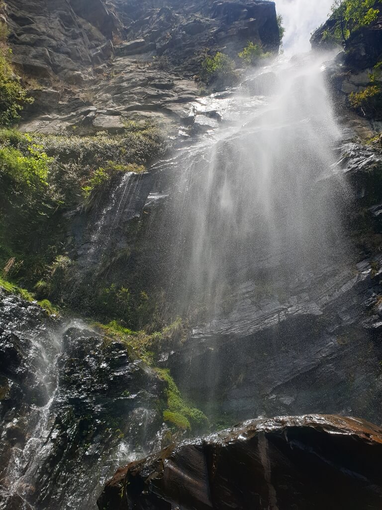 A view of the gorgeous Kasheri waterfall