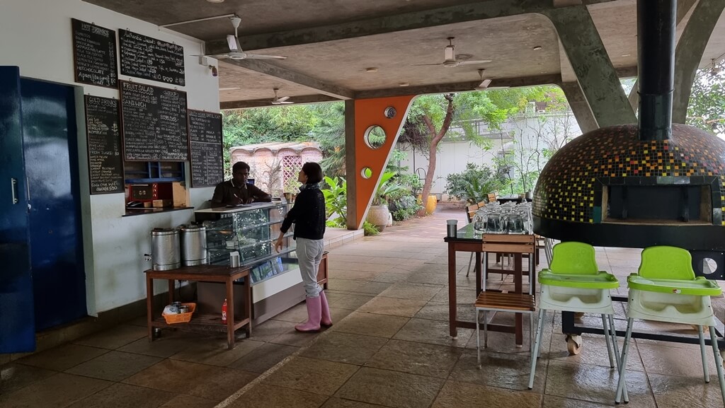 Boulangerie serves a fresh and delectable meal during early morning hours which is why having breakfast here is one of the top things to do in Auroville