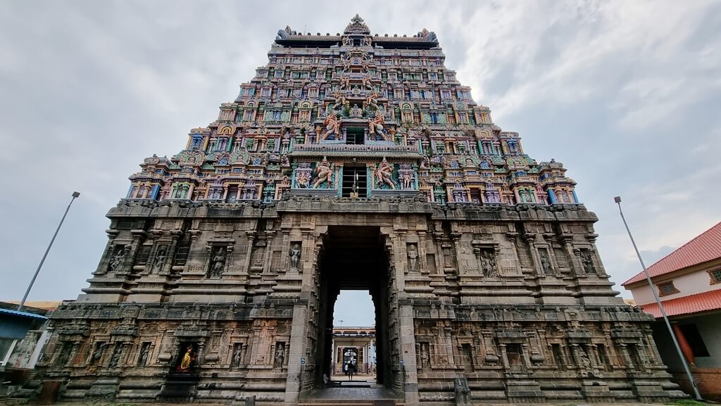 Spread over a massive area of forty acres, the Thillai Nataraja Temple is truly an architectural marvel