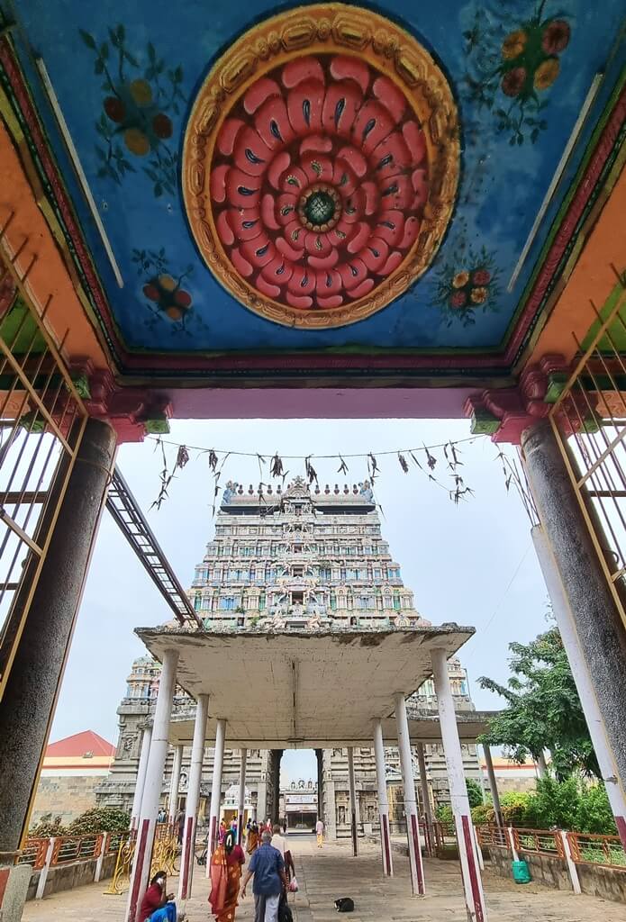Touring the mammoth Thillai Nataraja Temple in Chidambaram is one of the most magnificent things to do near Pondicherry