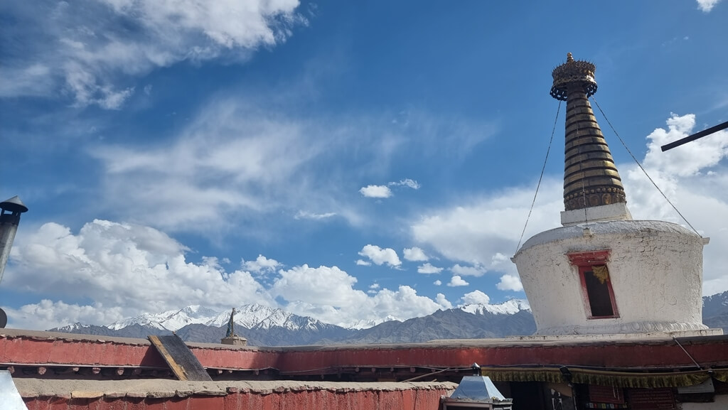 Shey Palace holds the distinction of having the largest Chorten stupa in Ladakh