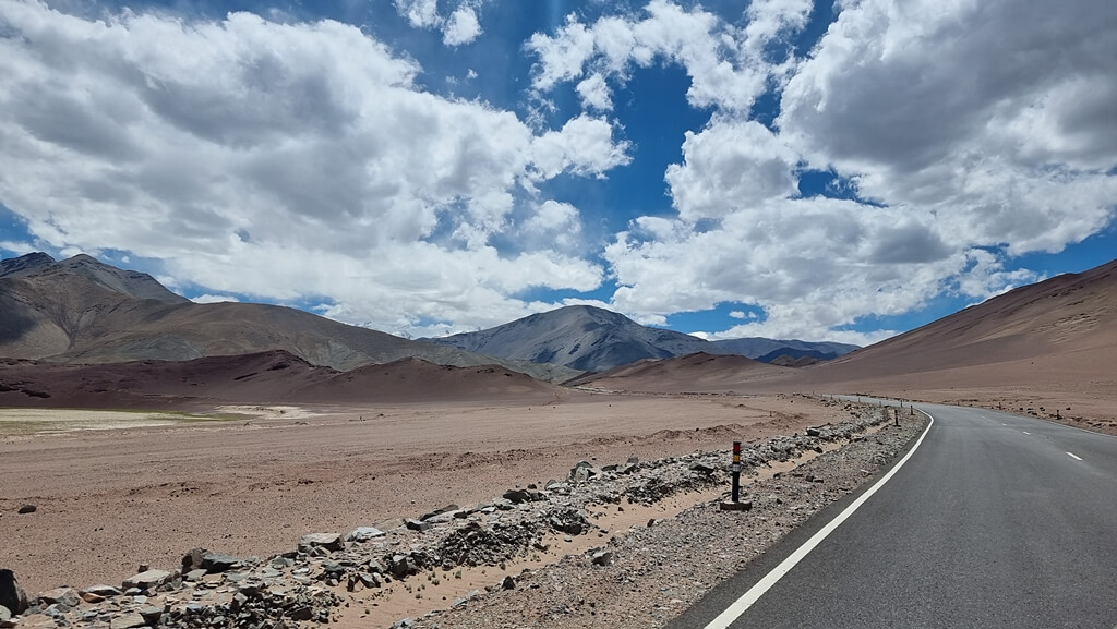 The journey from Rezang La War Memorial to Leh will take you four and a half hours to complete